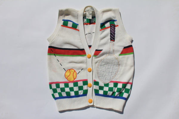 White game set match sweater vest